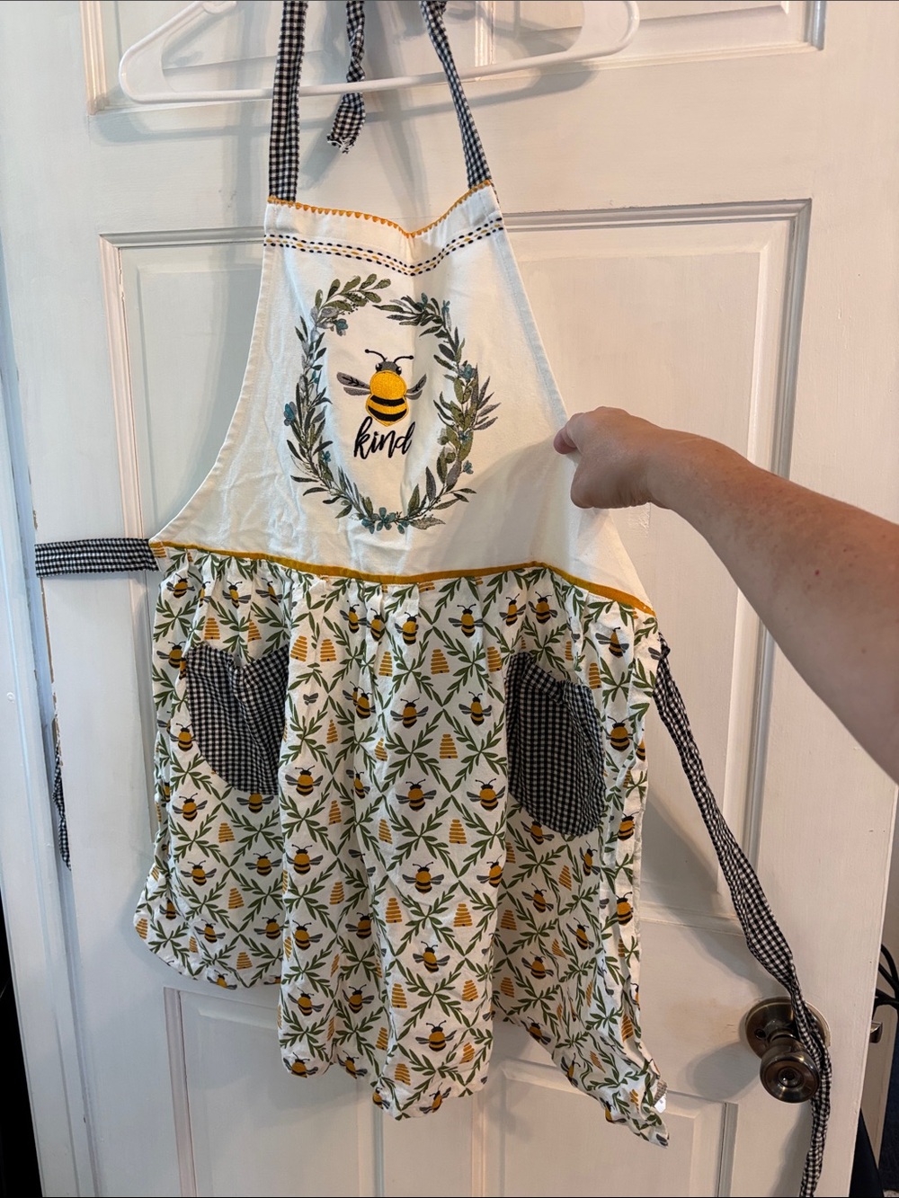 Source Unknown Cream and Yellow Bee Apron with Black Gingham